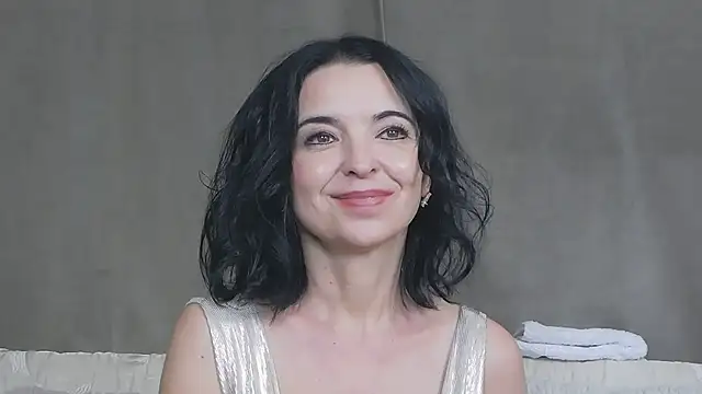 Snapshot of Ortensialady76 chatting on January 1, 2025, 6:05 am Ortensialady76 online show from January 1, 2025, 6:05 am