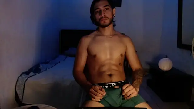 maxximus 100 online show from January 28, 2025, 8:25 am