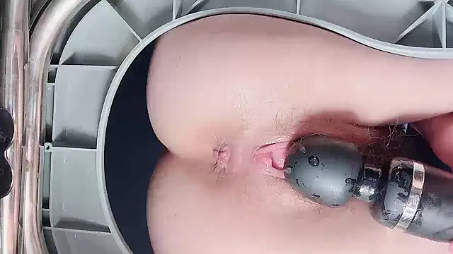 Krismil3 online show from September 13, 2025, 11:54 am