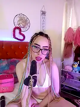 Snapshot of Yennastone chatting on January 8, 2025, 5:15 pm Yennastone online show from January 8, 2025, 5:15 pm