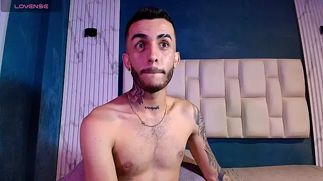 Snapshot of Marcelo_ruiz_ chatting on January 25, 2025, 9:26 am Marcelo ruiz online show from January 25, 2025, 9:26 am