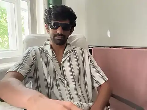 dominanthubby online show from June 4, 2026, 8:09 am
