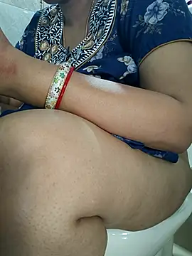 Snapshot of samitasharma chatting on March 2, 2026, 5:41 am samitasharma online show from March 2, 2026, 5:41 am