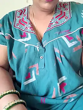 Snapshot of samitasharma chatting on March 14, 2026, 5:02 am samitasharma online show from March 14, 2026, 5:02 am