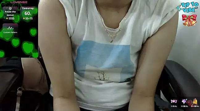 Barbie-Queen2 online show from December 4, 2024, 4:27 pm