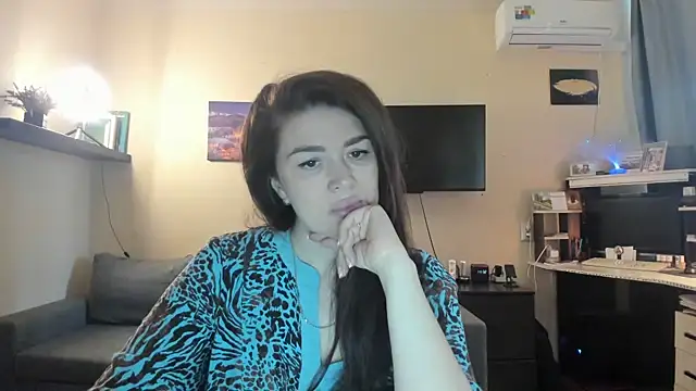 Snapshot of SofiaBells chatting on July 28, 2026, 8:32 am SofiaBells online show from July 28, 2026, 8:32 am