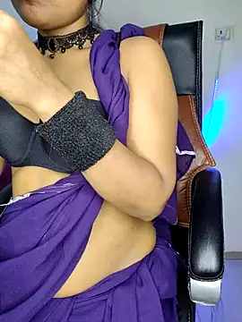 Snapshot of Black-Pearll chatting on February 26, 2025, 2:57 pm Black-Pearll online show from February 26, 2025, 2:57 pm