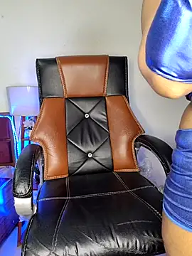 Snapshot of Black-Pearll chatting on March 13, 2025, 3:39 pm Black-Pearll online show from March 13, 2025, 3:39 pm