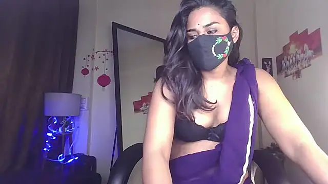 Snapshot of Black-Pearll chatting on March 11, 2026, 2:23 pm Black-Pearll online show from March 11, 2026, 2:23 pm