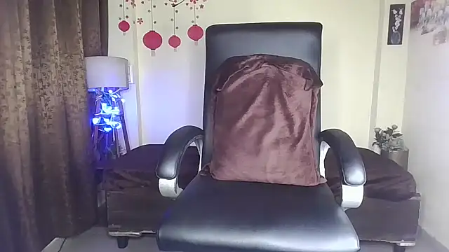 Snapshot of Black-Pearll chatting on March 21, 2026, 3:33 am Black-Pearll online show from March 21, 2026, 3:33 am