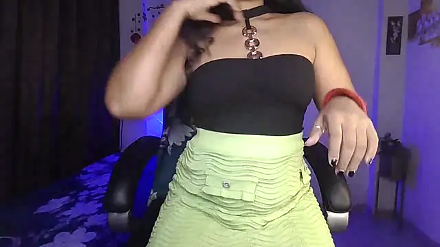 Snapshot of Black-Pearll chatting on May 20, 2026, 3:56 am Black-Pearll online show from May 20, 2026, 3:56 am