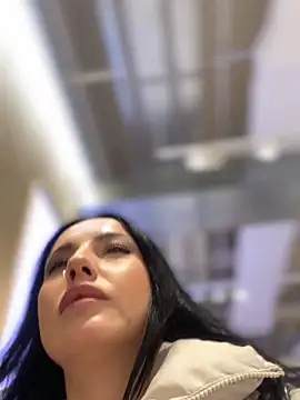 Snapshot of Roxana-Sexy chatting on February 21, 2026, 5:19 am Roxana-Sexy online show from February 21, 2026, 5:19 am