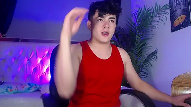 nolan twink1 online show from September 17, 2025, 5:58 pm