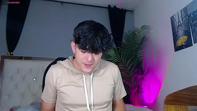 nolan twink1 online show from September 19, 2025, 6:08 pm