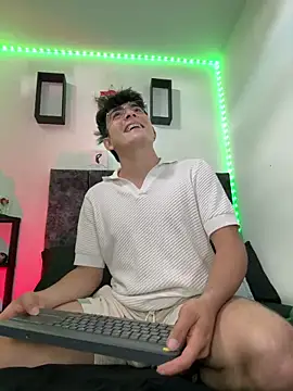 nolan twink1 online show from January 14, 2026, 5:51 pm