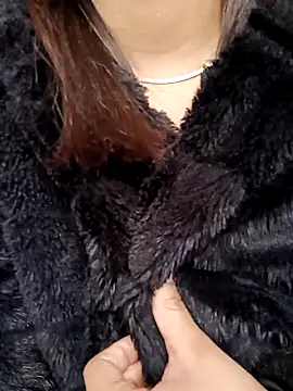 Snapshot of Nicky-7 chatting on February 10, 2025, 9:36 pm Nicky-7 online show from February 10, 2025, 9:36 pm