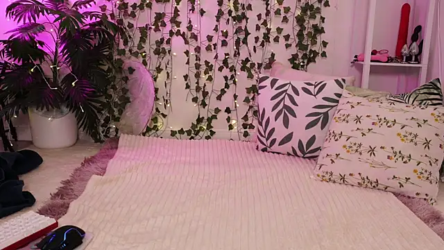 MonicaAsis online show from April 18, 2026, 6:01 pm