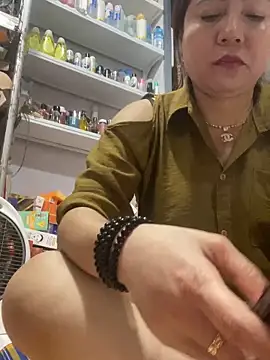 Cesywet online show from March 4, 2025, 3:33 am