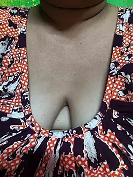 Snapshot of Rinki_Guptaa chatting on March 22, 2025, 10:49 am Rinki Guptaa online show from March 22, 2025, 10:49 am