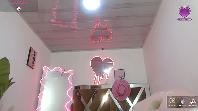 Snapshot of Anastaciia_tay chatting on February 6, 2025, 9:22 am Anastaciia tay online show from February 6, 2025, 9:22 am