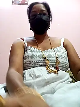 Snapshot of Tamil_sreelekha chatting on December 18, 2024, 5:31 pm Tamil sreelekha online show from December 18, 2024, 5:31 pm