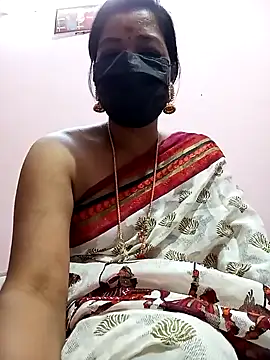 Snapshot of Tamil_sreelekha chatting on December 24, 2024, 8:38 pm Tamil sreelekha online show from December 24, 2024, 8:38 pm