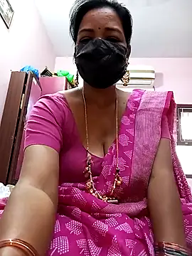 Snapshot of Tamil_sreelekha chatting on January 16, 2025, 4:28 am Tamil sreelekha online show from January 16, 2025, 4:28 am