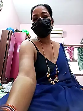Snapshot of Tamil_sreelekha chatting on January 17, 2025, 6:47 am Tamil sreelekha online show from January 17, 2025, 6:47 am