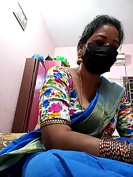 Snapshot of Tamil_sreelekha chatting on January 26, 2025, 3:03 pm Tamil sreelekha online show from January 26, 2025, 3:03 pm