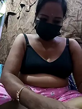 Snapshot of Tamil_sreelekha chatting on October 10, 2025, 5:12 pm Tamil sreelekha online show from October 10, 2025, 5:12 pm