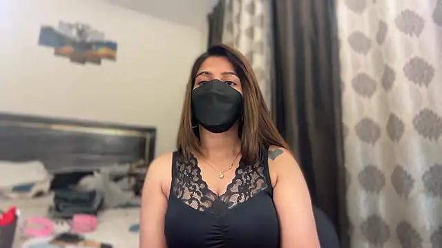 Snapshot of Hotty-Sana chatting on April 7, 2026, 5:02 pm Hotty-Sana online show from April 7, 2026, 5:02 pm