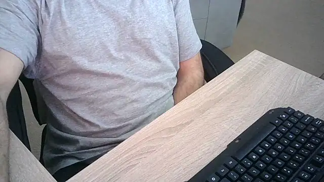 zebymasry online show from October 29, 2025, 2:52 pm