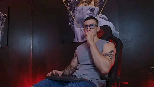 JacksonOlsenn online show from October 21, 2025, 8:42 pm