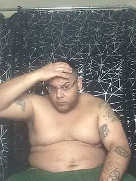 Snapshot of fatboyjayohh126 chatting on December 26, 2024, 10:48 am fatboyjayohh126 online show from December 26, 2024, 10:48 am