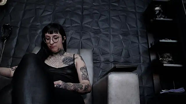 Agata Darkness online show from December 20, 2025, 11:12 pm