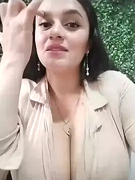 hanna-a online show from January 6, 2025, 3:40 pm