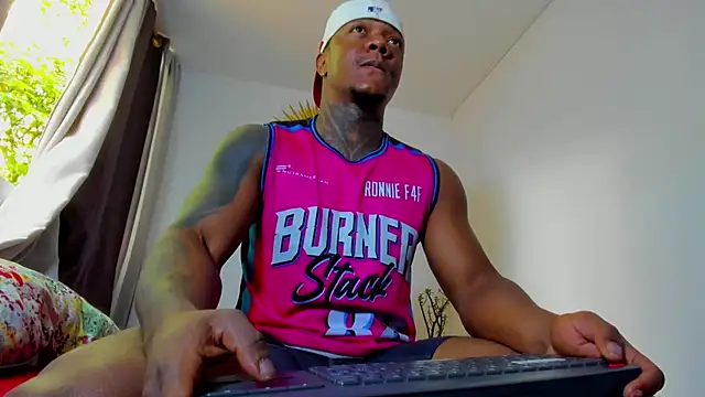 ronnie 7777 online show from December 22, 2025, 5:54 pm