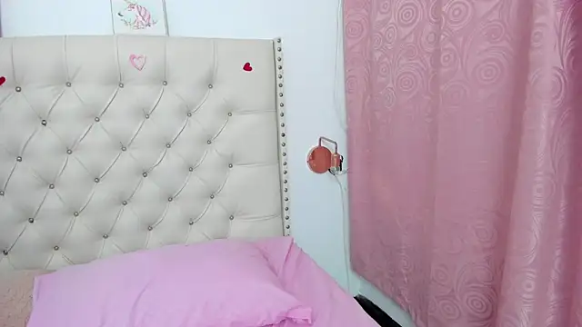 Snapshot of Kim_Eli chatting on March 9, 2025, 1:46 am Kim Eli online show from March 9, 2025, 1:46 am