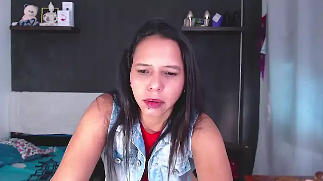 Snapshot of SusanLeroy chatting on June 15, 2026, 12:29 pm SusanLeroy online show from June 15, 2026, 12:29 pm