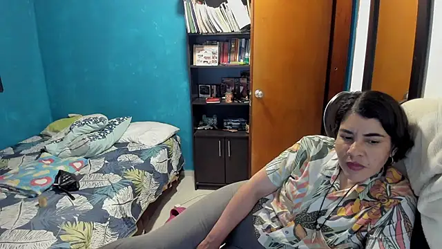 peanut tangerine online show from October 8, 2025, 11:02 pm