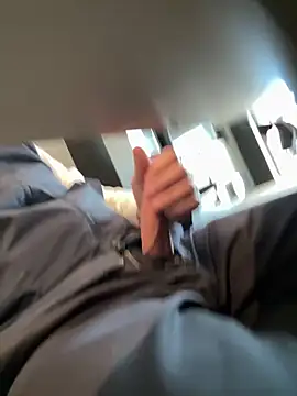 Snapshot of thehornyguy97 chatting on April 1, 2026, 11:22 am thehornyguy97 online show from April 1, 2026, 11:22 am