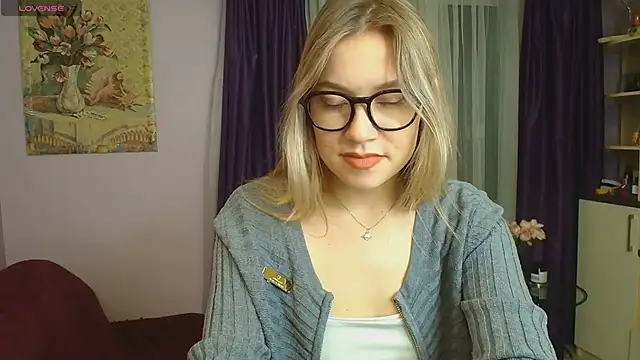 TaylorBre online show from December 11, 2024, 3:15 pm