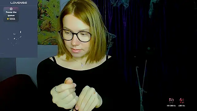 TaylorBre online show from November 9, 2025, 6:44 am