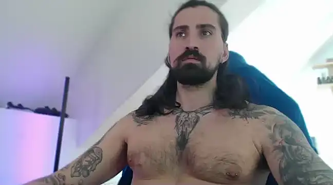 MateoHunk online show from March 6, 2025, 12:41 pm