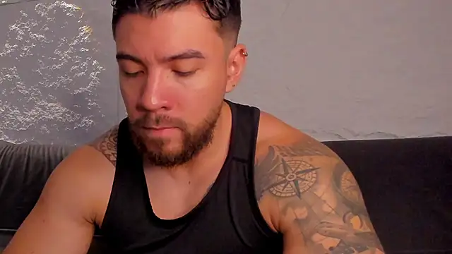  dreammr1  online show from October 10, 2025, 3:44 pm