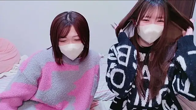 Miss-KrenJr online show from March 1, 2026, 5:04 pm