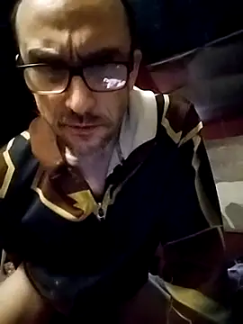 Snapshot of Joss046 chatting on May 8, 2026, 12:43 pm Joss046 online show from May 8, 2026, 12:43 pm