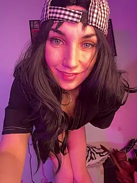 Snapshot of Sofia_Poly chatting on February 26, 2026, 4:17 pm Sofia Poly online show from February 26, 2026, 4:17 pm