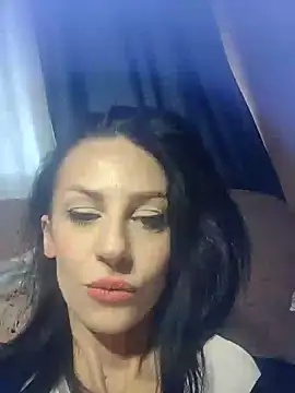 Snapshot of dahlia_82 chatting on December 6, 2024, 11:00 am dahlia 82 online show from December 6, 2024, 11:00 am