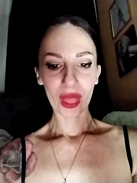 Snapshot of dahlia_82 chatting on August 5, 2026, 12:13 am dahlia 82 online show from August 5, 2026, 12:13 am